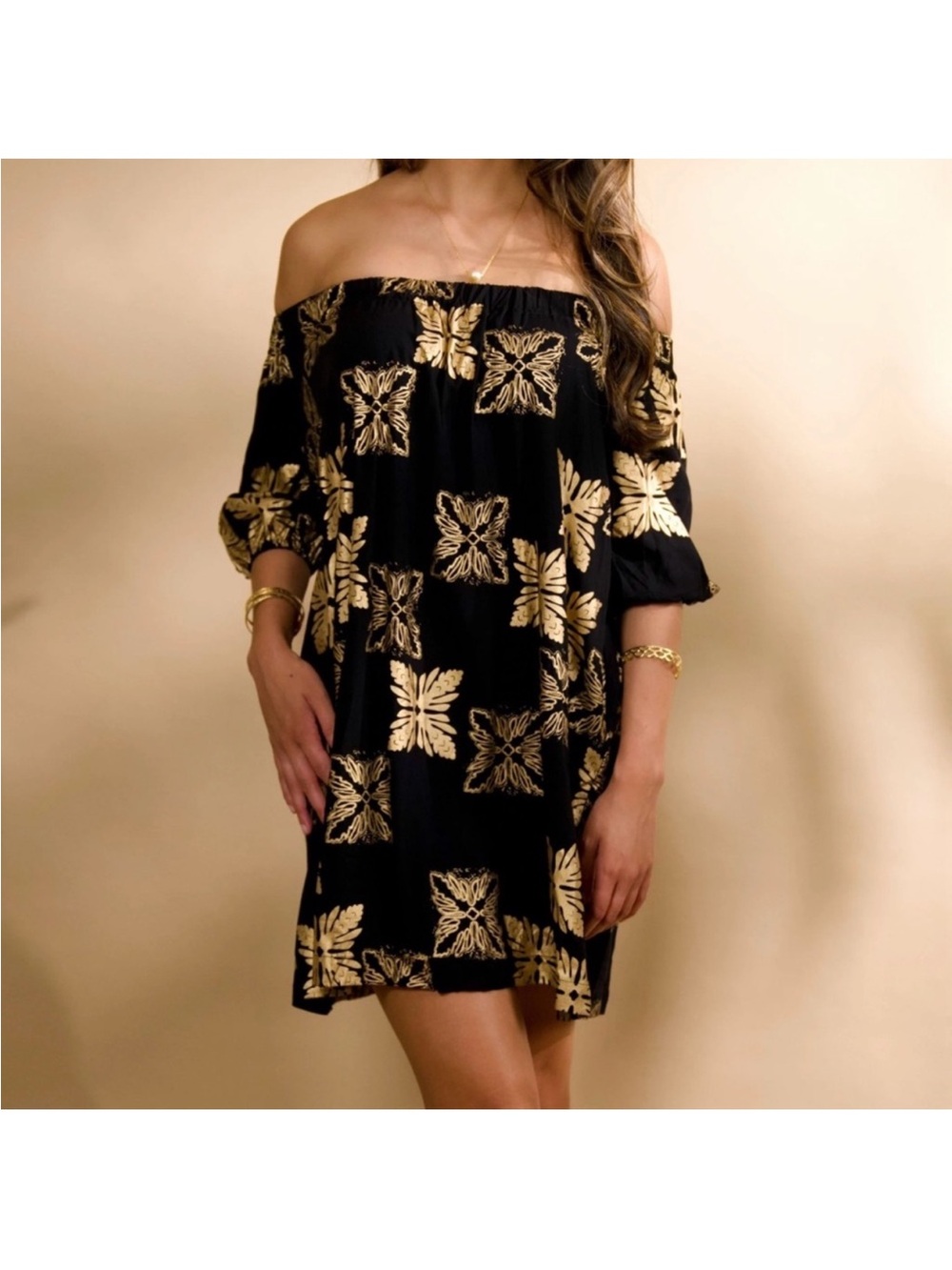 Kahulalea - Dress Malaekahana Black Gold Tütü's Quilt - Small
